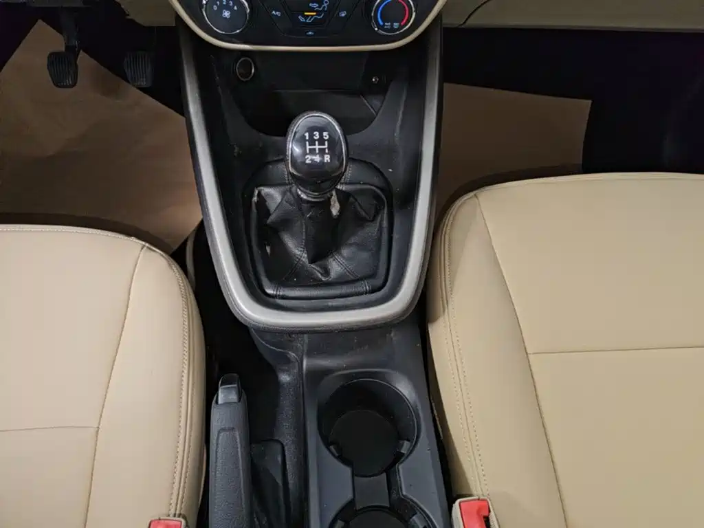 Ford Escort — миниатюра 14
