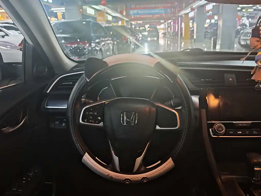 Honda Civic — миниатюра 7
