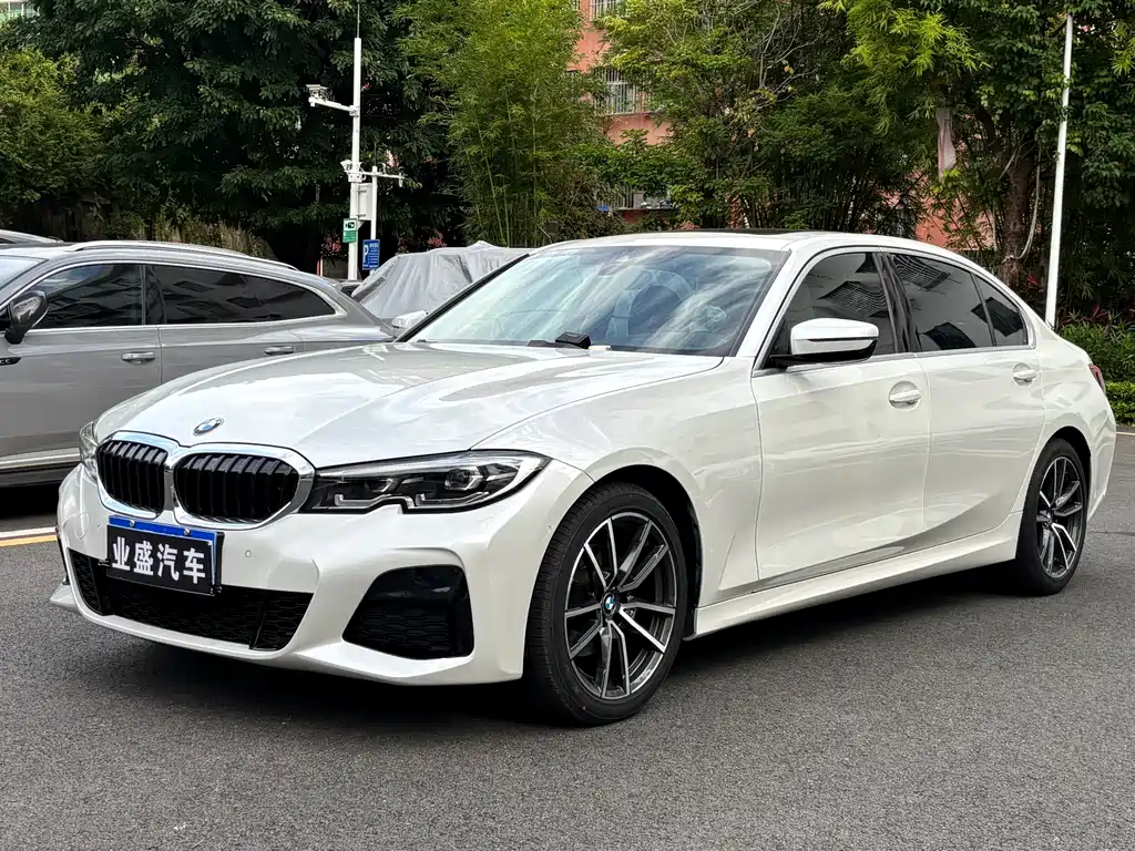 BMW 3 Series 2021