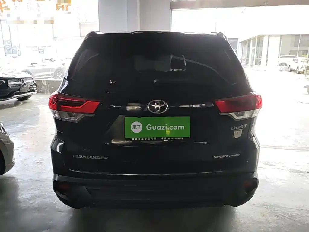Toyota Highlander — миниатюра 6