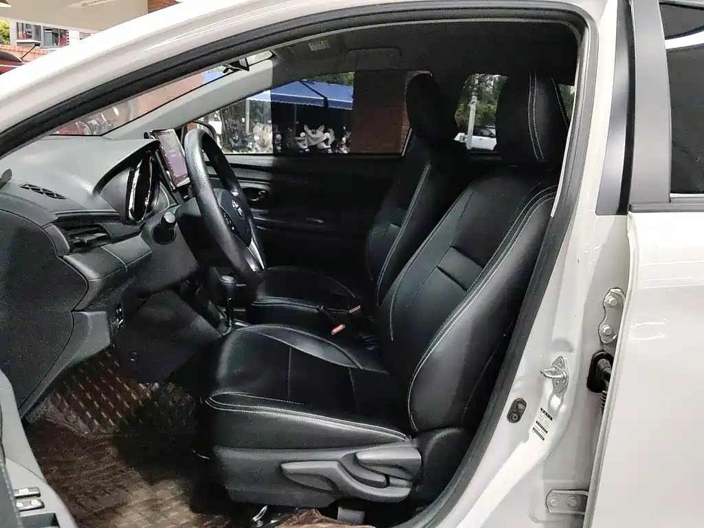 Toyota Vios FS — миниатюра 9