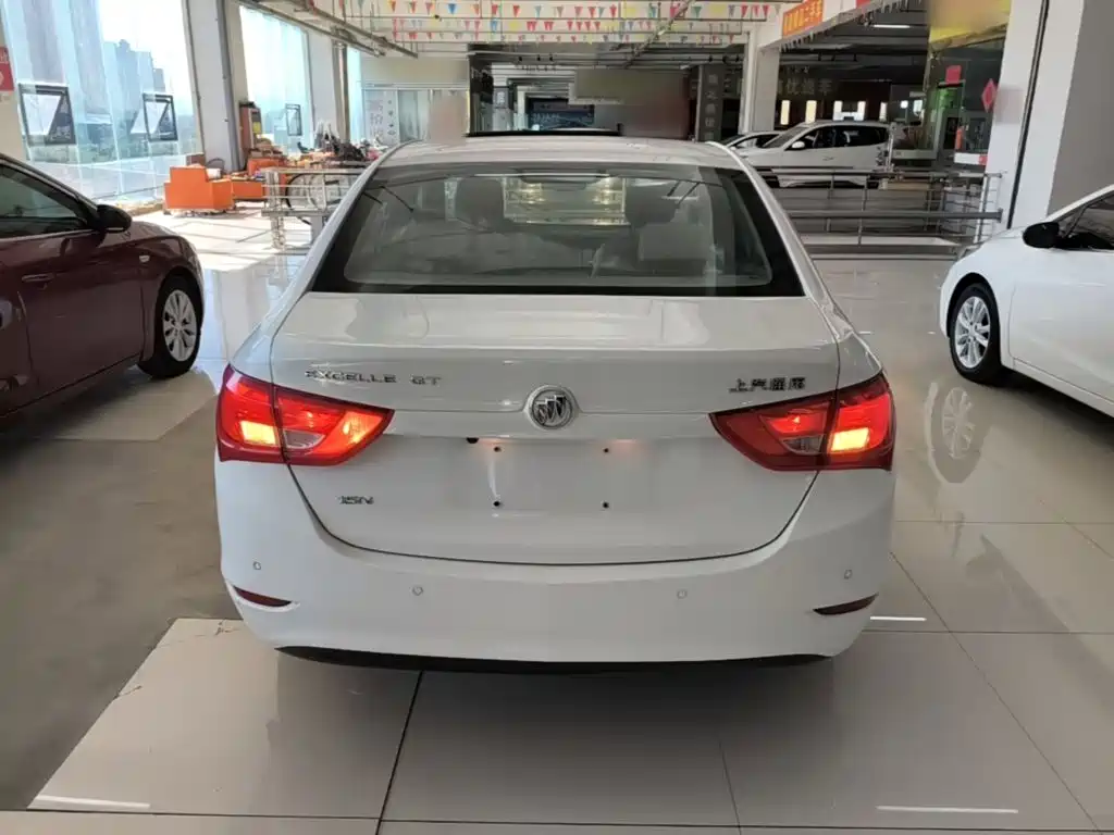 Buick Excelle — миниатюра 6