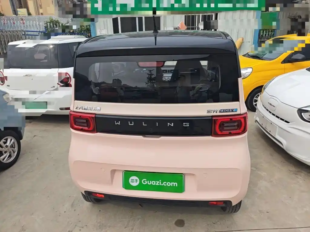Wuling MINIEV — миниатюра 6