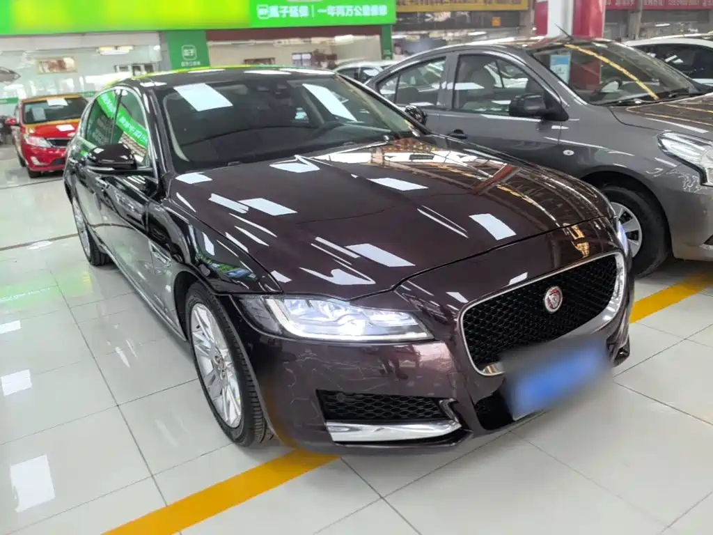 Jaguar XFL — миниатюра 4