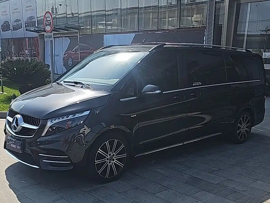 Mercedes-Benz V-Class 2023