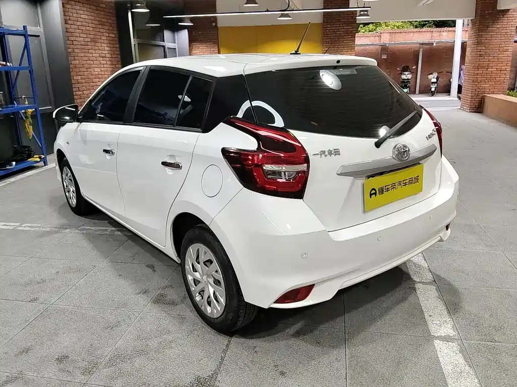 Toyota Vios FS — миниатюра 3