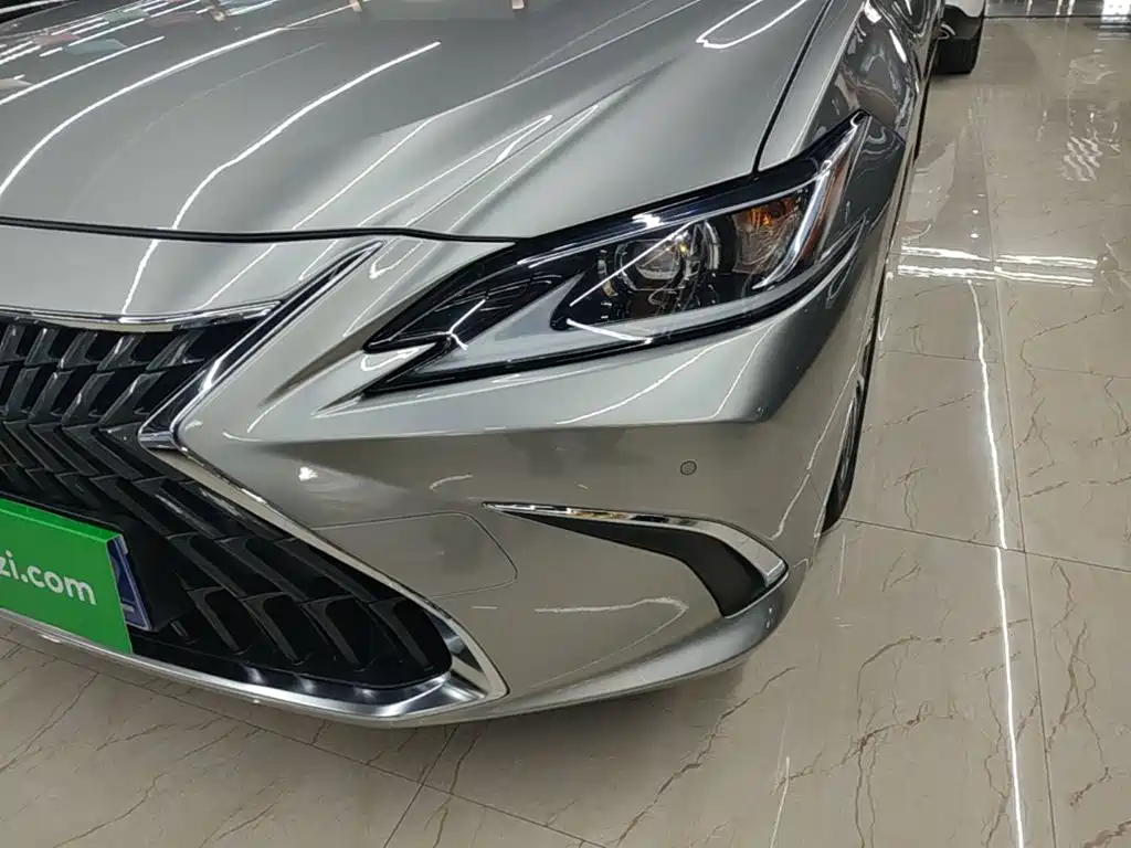 Lexus ES — миниатюра 24