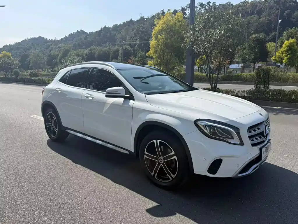 Mercedes-Benz GLA — миниатюра 3