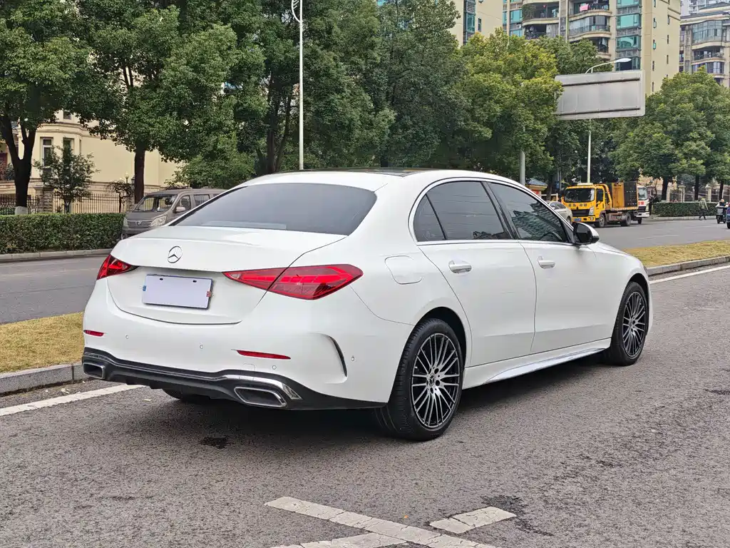MERCEDES-BENZ C CLASS