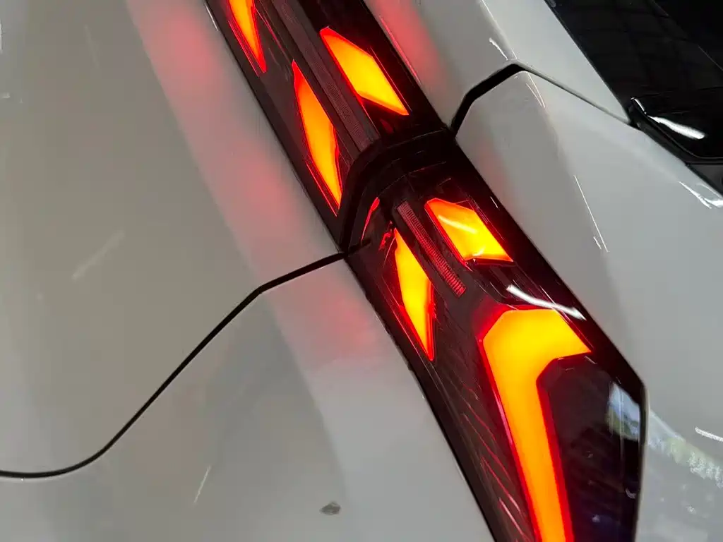 GEELY GALAXY GALAXY L7