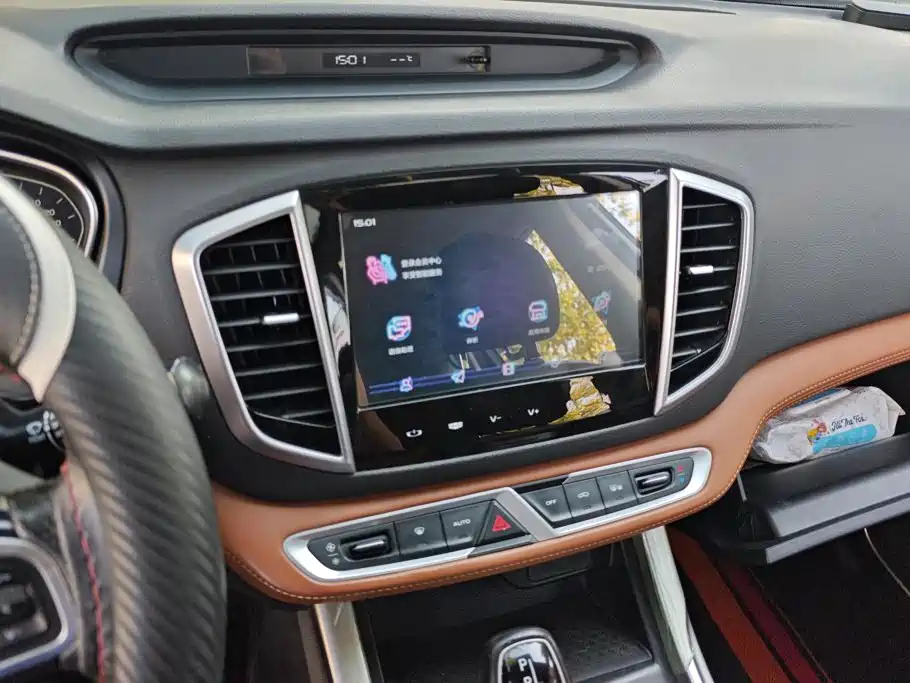 Geely Vision X6 — миниатюра 11