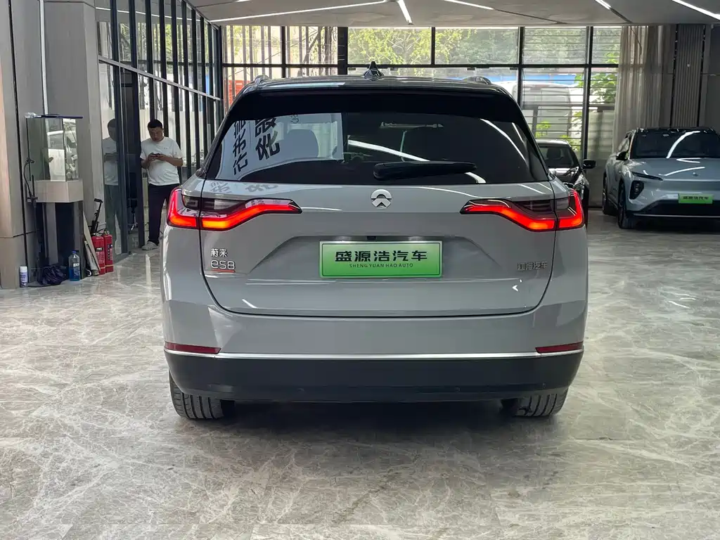 NIO ES8 — миниатюра 6