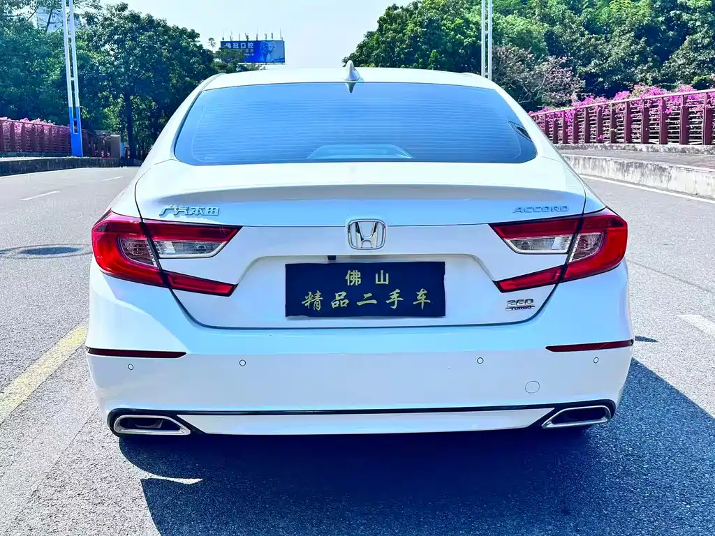 Honda Accord — миниатюра 6