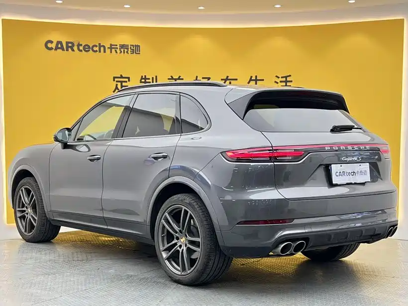 Porsche Cayenne — миниатюра 6