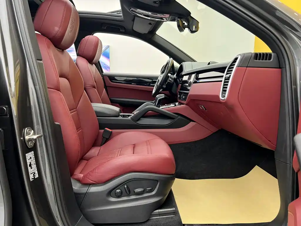 Porsche Cayenne — миниатюра 20