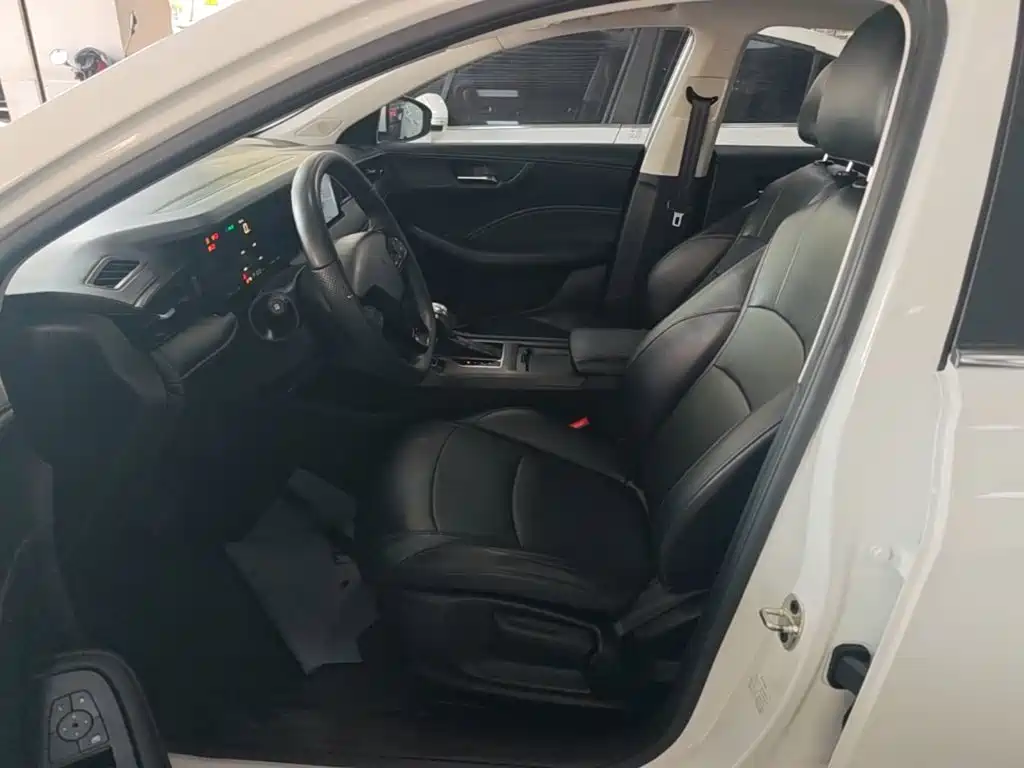 Roewe i5 — миниатюра 15