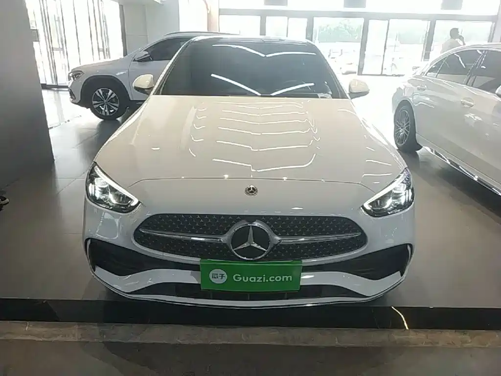 Mercedes-Benz C-Class — миниатюра 3