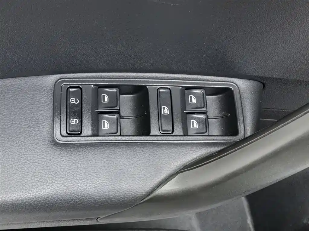 Skoda Rapid Spaceback 2016 1.6L AT