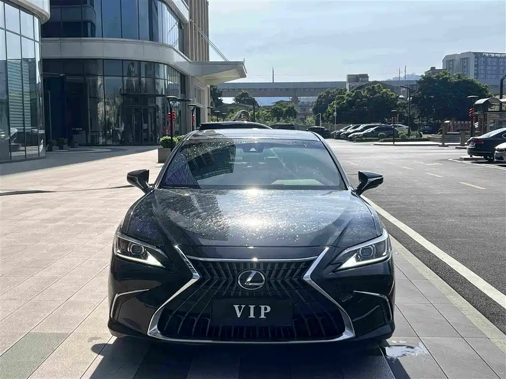Lexus ES — миниатюра 2
