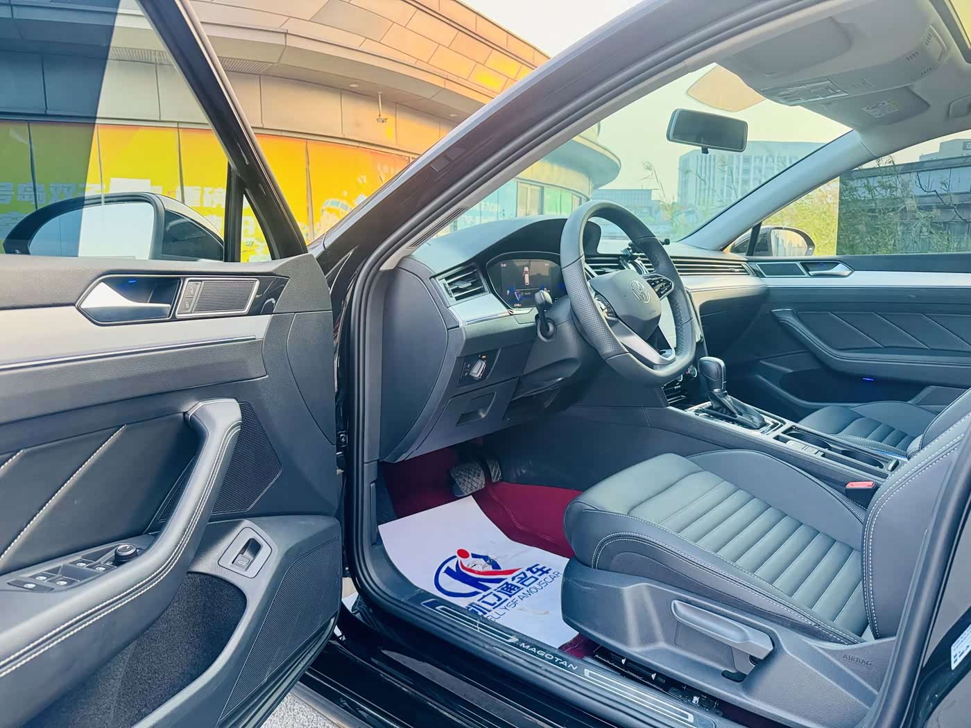 Volkswagen Magotan 1.4 л 2025 г. Чёрный, пробег 6600 км