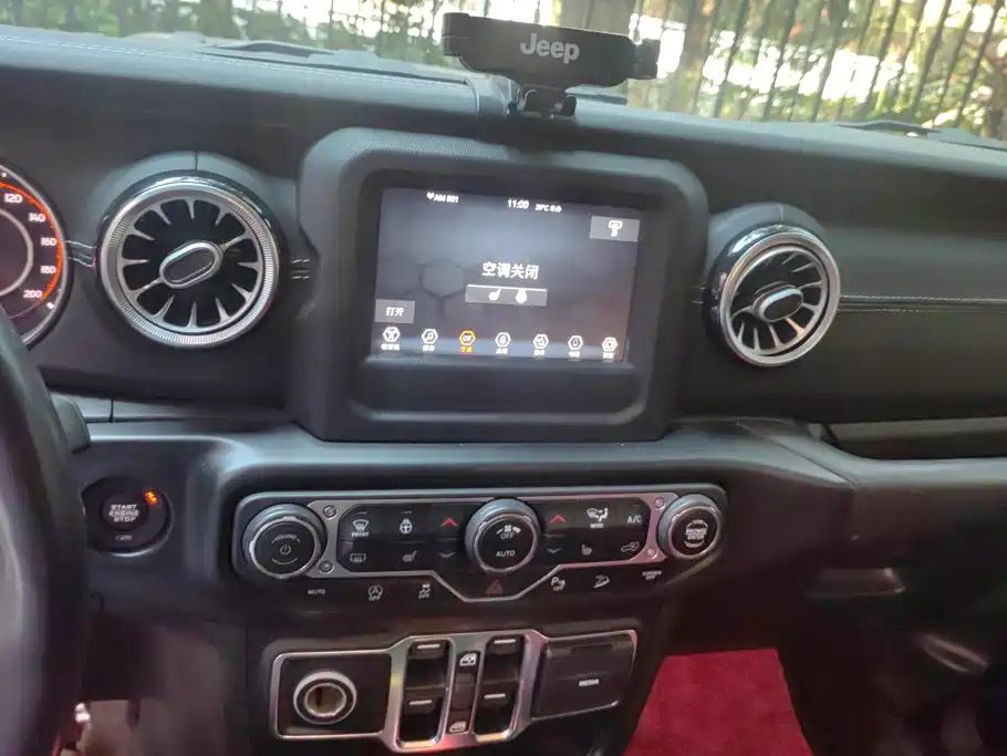 Jeep Wrangler — миниатюра 13