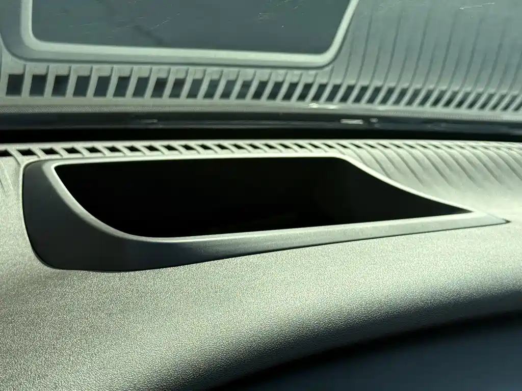 Denza Denza D9 — миниатюра 12