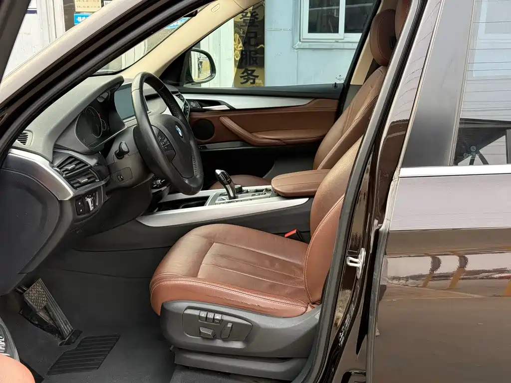 BMW X5 (Import) — миниатюра 7