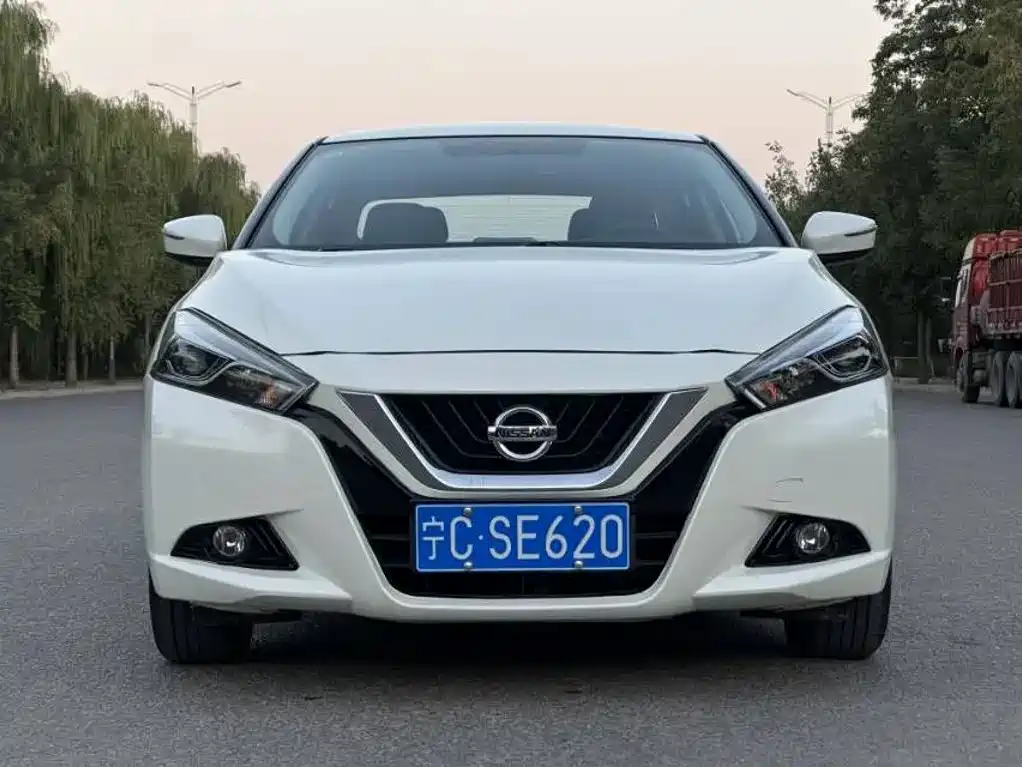 Nissan Bluebird — миниатюра 2