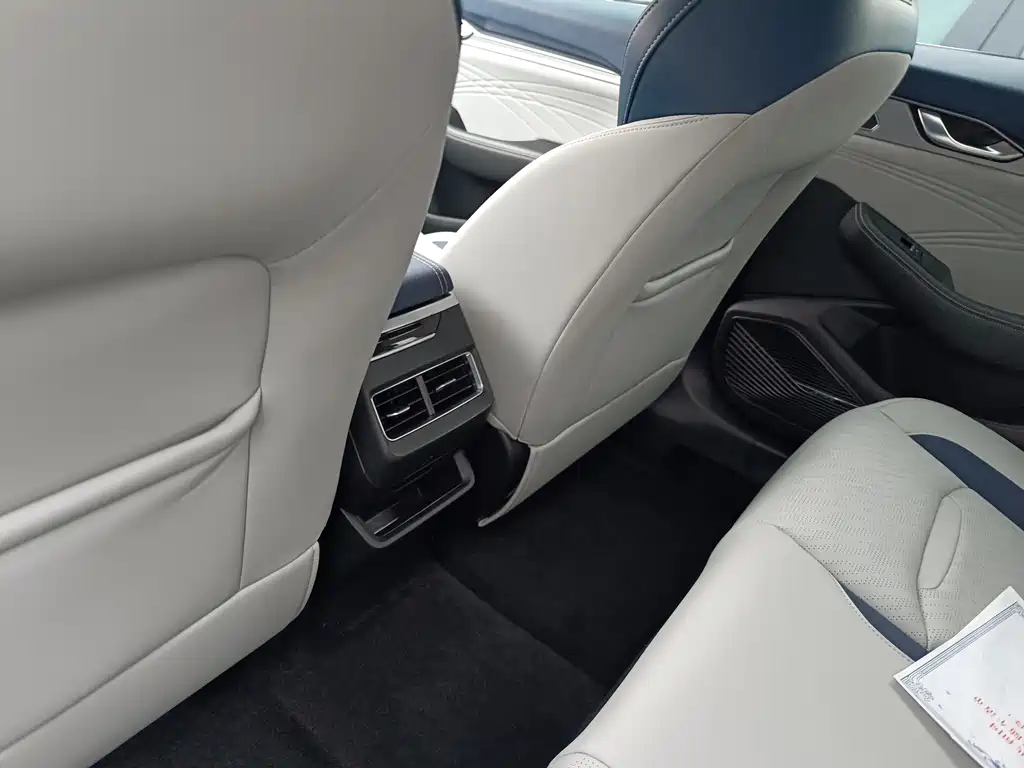 Geely Xingrui — миниатюра 13