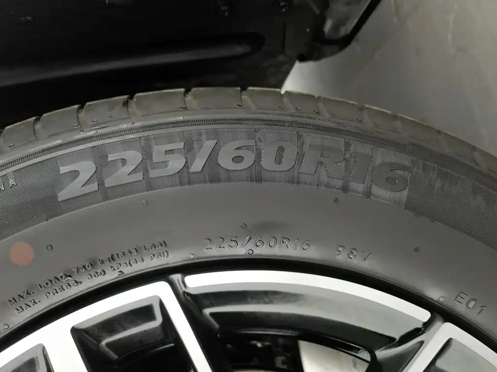 BYD Seal 05 DM-i — миниатюра 24