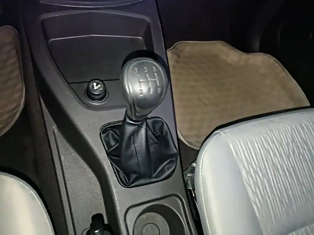 Wuling Hongguang — миниатюра 14