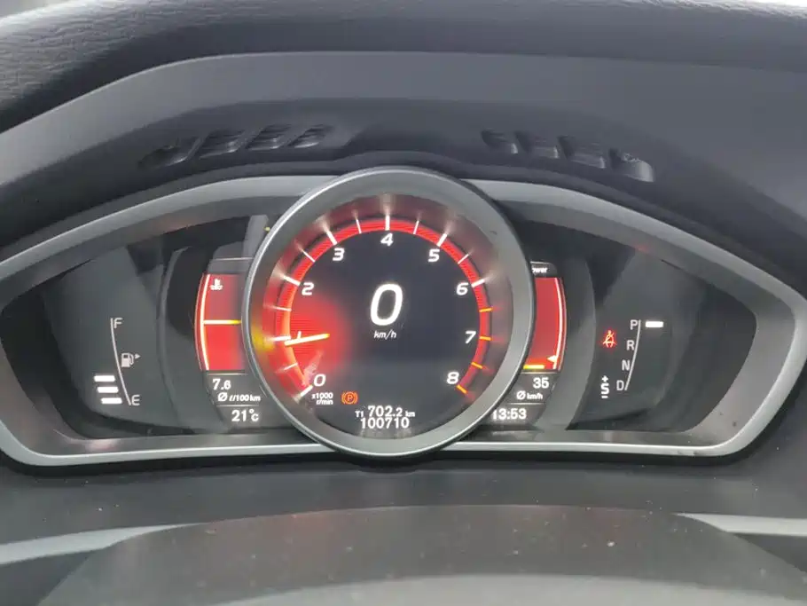 Volvo V40 — миниатюра 14