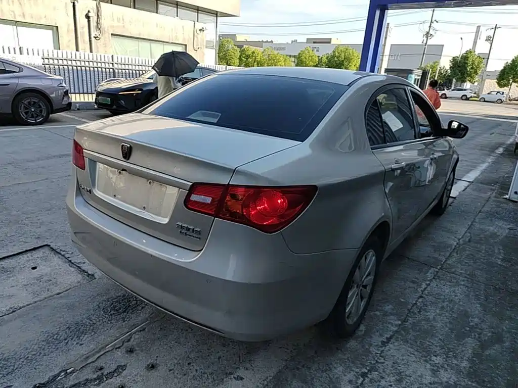 Roewe 350 — миниатюра 7