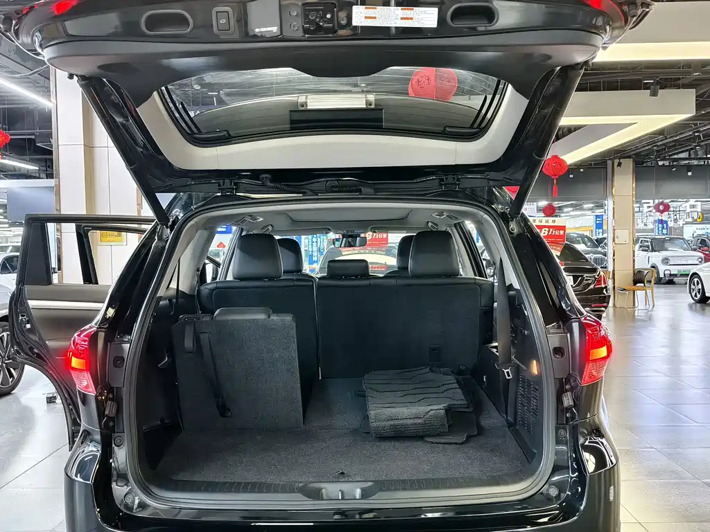 Toyota Highlander — миниатюра 11