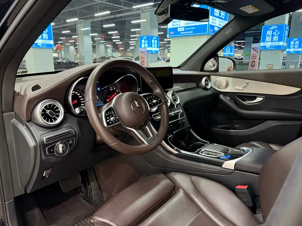 Mercedes-Benz GLC 2021 GLC 260 L 4MATIC