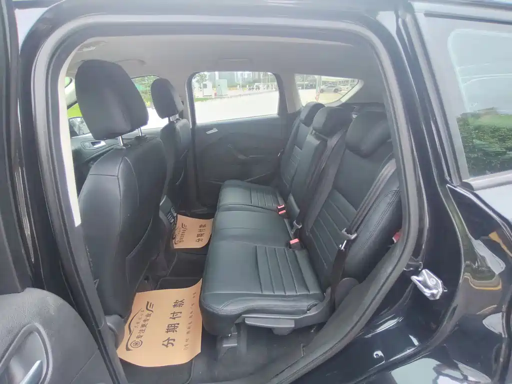 Ford Kuga — миниатюра 12