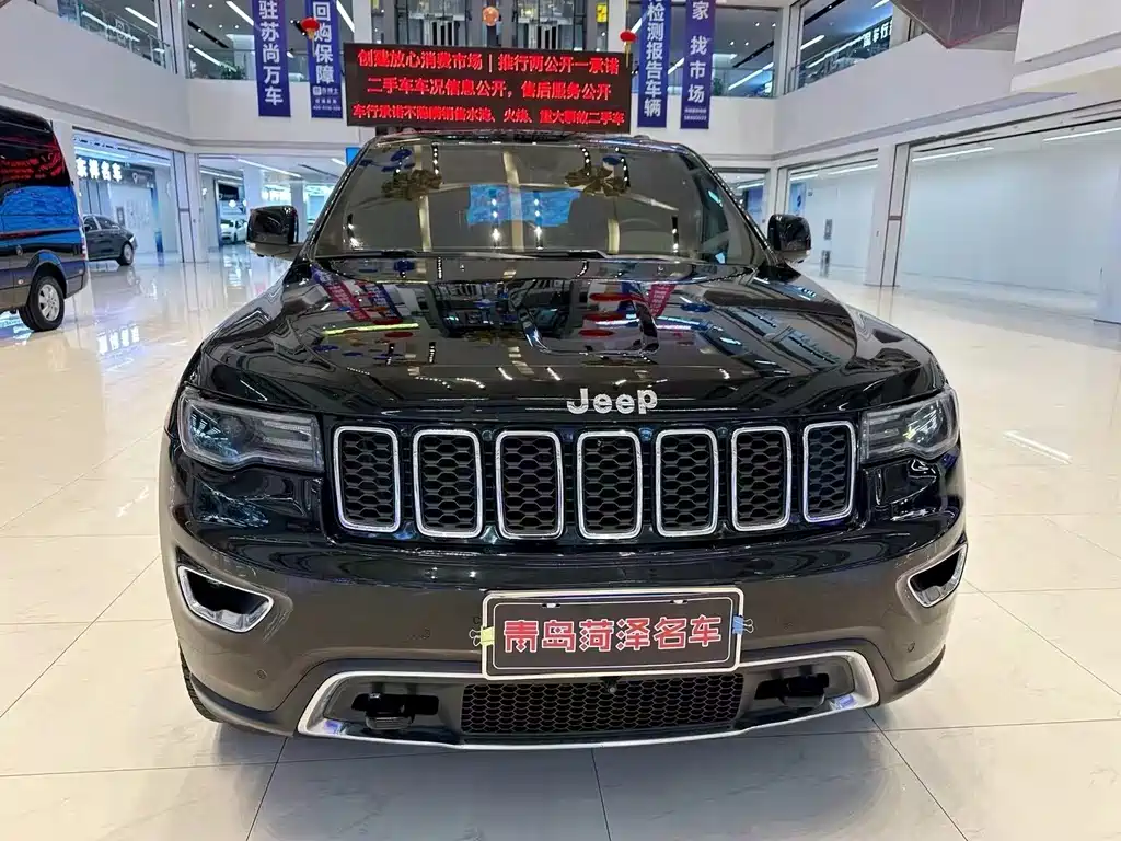 Jeep Grand Cherokee (Import) — миниатюра 2