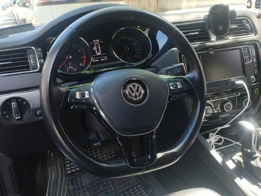 Volkswagen Sagitar — миниатюра 15