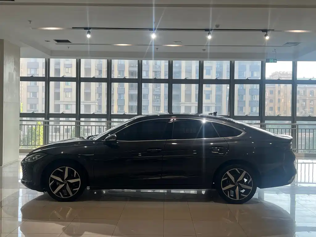 Volkswagen Lamando — миниатюра 3