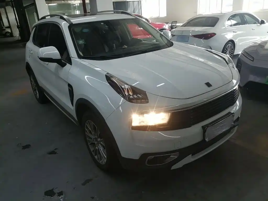 Lynk & Co 01 — миниатюра 4