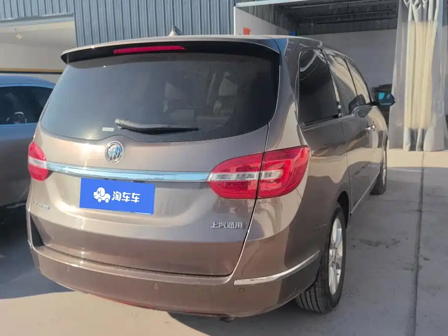 Buick GL8 — миниатюра 3