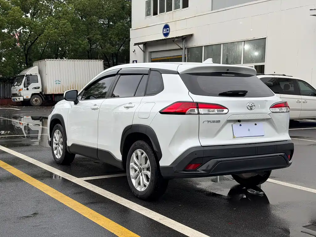Toyota Frontlander — миниатюра 7