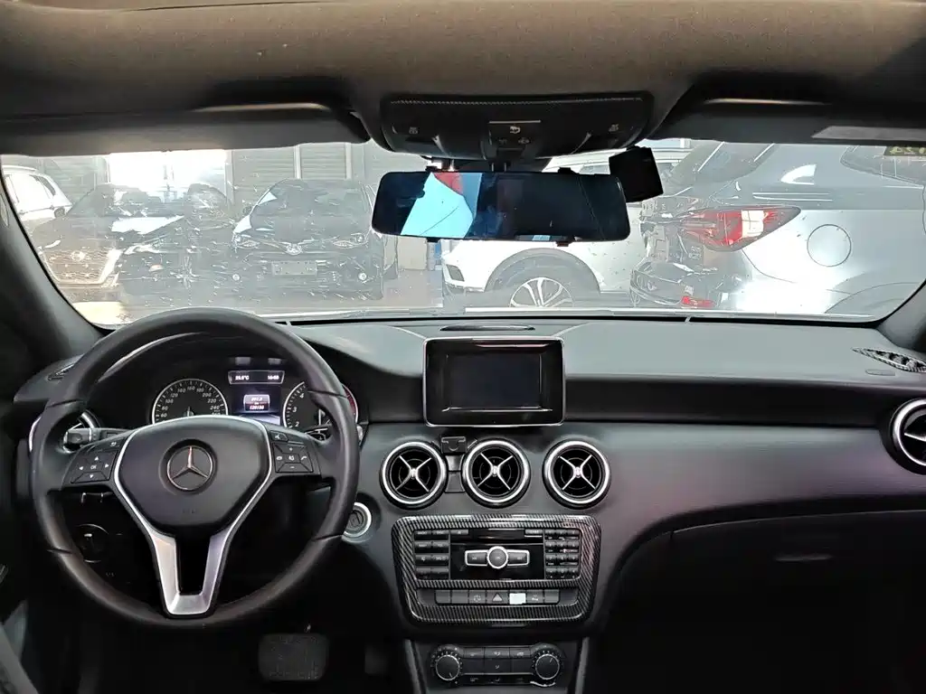 Mercedes-Benz A-Class (Import) — миниатюра 10