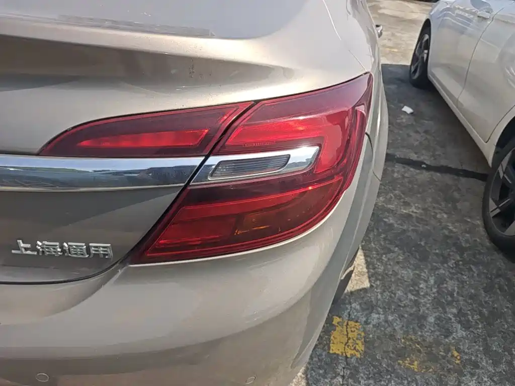Buick Regal — миниатюра 8