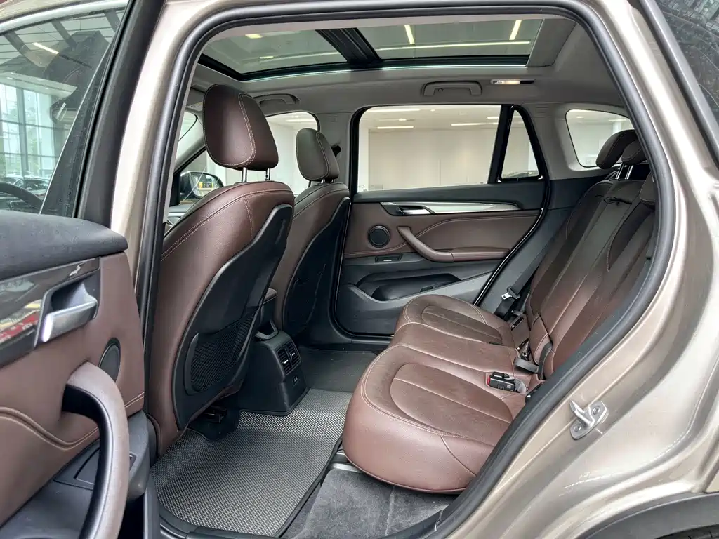 BMW X1 New Energy — миниатюра 10