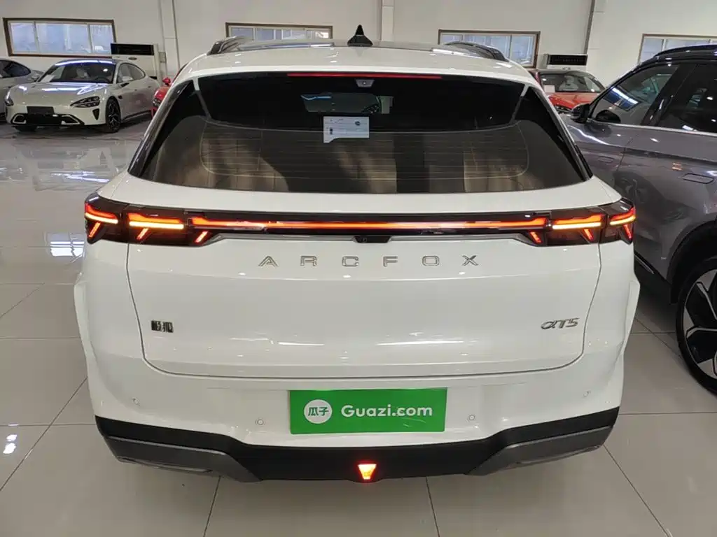 ARCFOX Alpha T5 — миниатюра 6