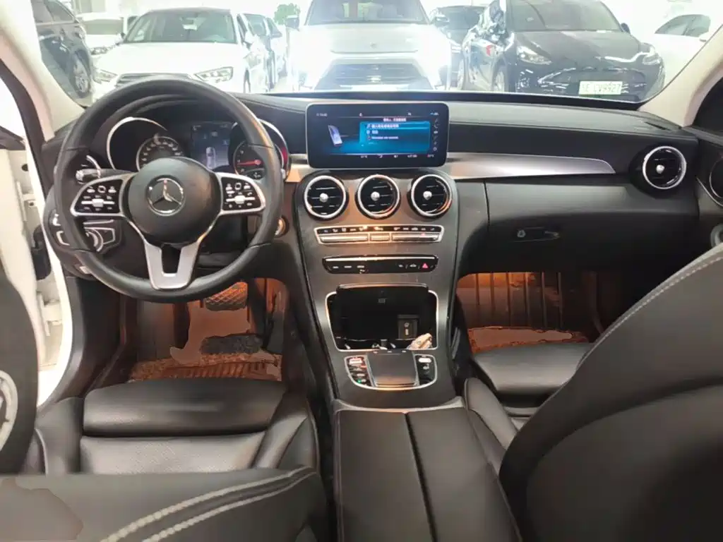 Mercedes-Benz C-Class — миниатюра 10