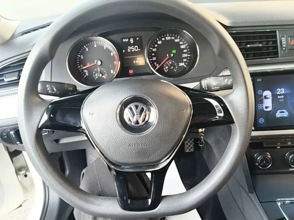 Volkswagen Lamando — миниатюра 11