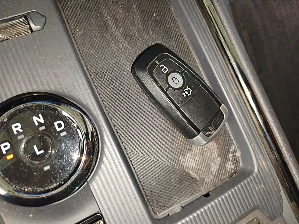 Ford Mondeo — миниатюра 9
