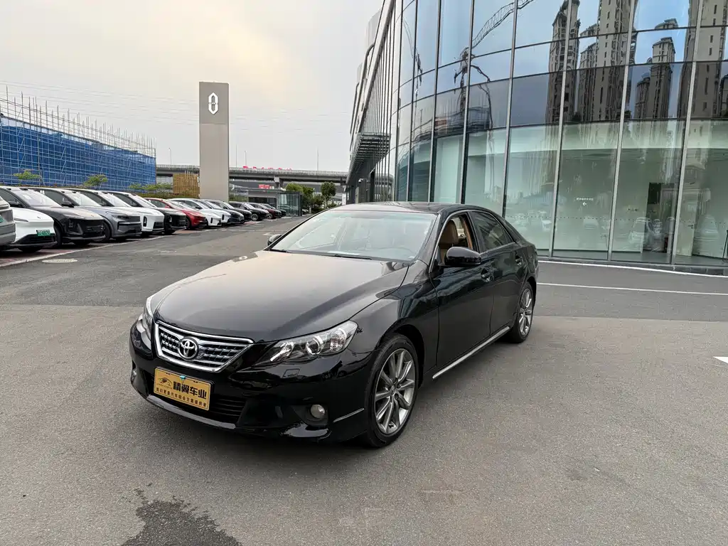 Toyota Reiz 2013